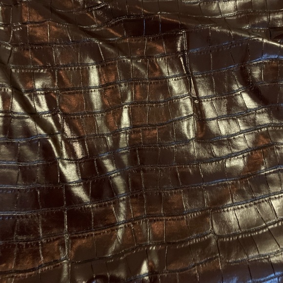 NWT brown wide leg pants! Brand new Sz 6. Not sure material but shiny - Picture 6 of 11